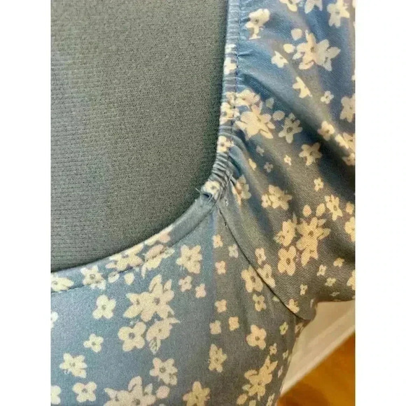 Altar’d State Fit and Flare Floral Dress size Small - Picture 3 of 7